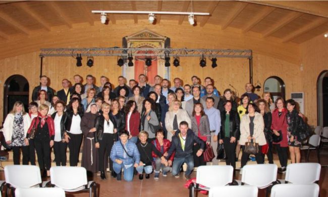 50°-GRUPPO-in-Chiesa-650x391