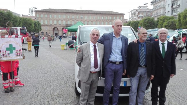 Croce-verde-civitanova-furgone-2-650x365