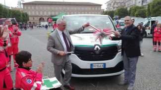 Croce-verde-civitanova-furgone-3-325x182