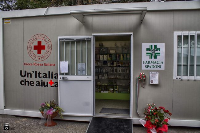 Farmacia-riaperta-riapertura-spadoni-san-ginesio-4-650x433