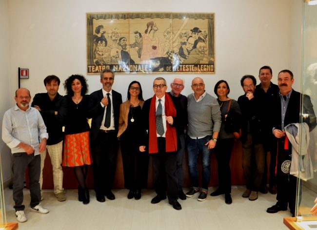 La-giuria-della-29a-edizione-della-Biennale-650x472