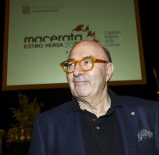 Macerata_EstroVersa_DanteFerretti_FF-2-325x318