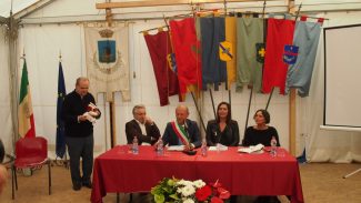 caldarola-3-325x183