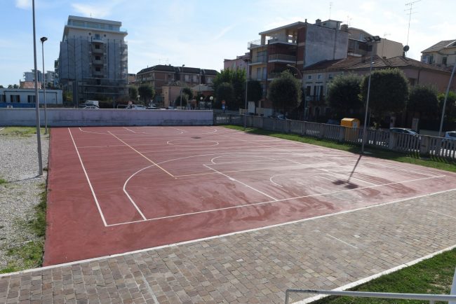 campetto-basket-senza-tabelloni-casa-del-balilla-civitanova-FDM-1-650x434