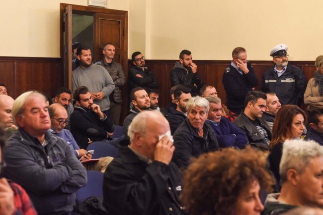 consiglio-comunale-ottobre-2017-ultras-tifosi-civitanovese-civitanova-FDM-650x434