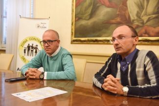 controllo-del-vicinato-fabrizio-ciarapica-e-domenico-bevilacqua-civitanova-3-325x217
