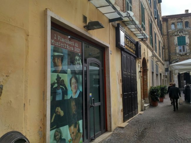 di-pietro-piazza-battisti