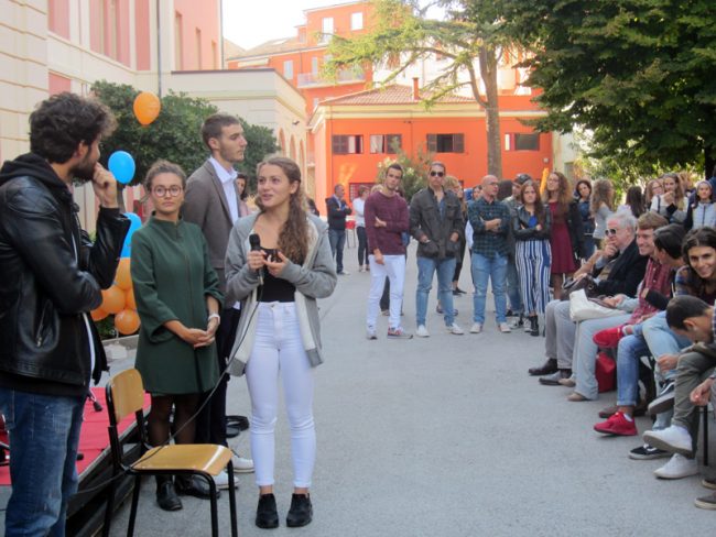 festa-liceo-leopardi-2-650x488