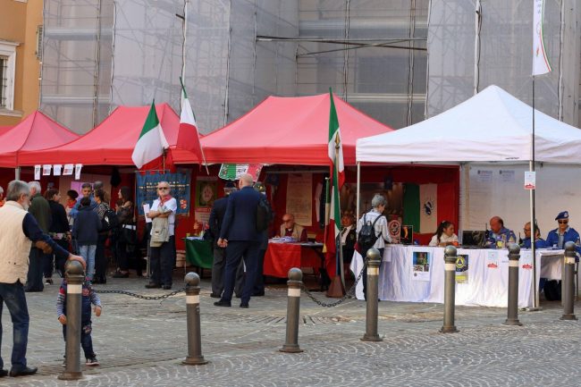 festa-volontariato-del-brutto-3-650x433