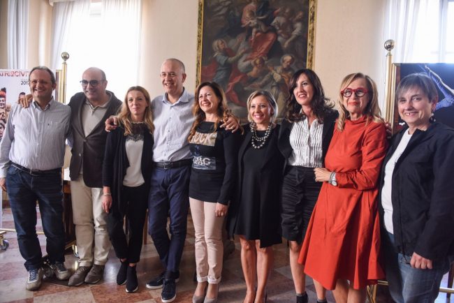 stagione-teatri-2017_18-amabili-santini-gabellieri-ciarapica-polverini-gattafoni-squadroni-capodarca-ranieri-civitanova-FDM-650x434
