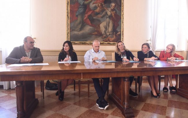 stagione-teatri-2017_18-santini-squadroni-ciarapica-gabellieri-gattafoni-capodarca-civitanova-FDM-3-650x410