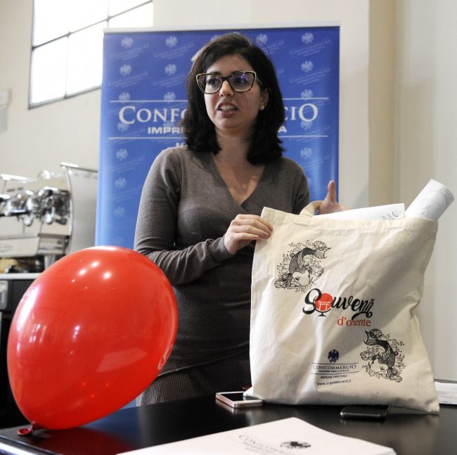 ConfCommercio_SouvenirDOriente_FF-7-650x647