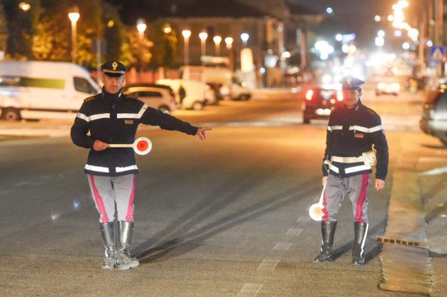 controlli-polizia-stradale-archivio-arkiv-civitanova-FDM-10-650x433