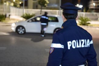 controlli-polizia-stradale-archivio-arkiv-civitanova-FDM-7-325x217
