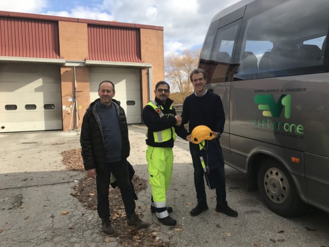 donazione-contram-protezione-civile-sefro-2-650x488