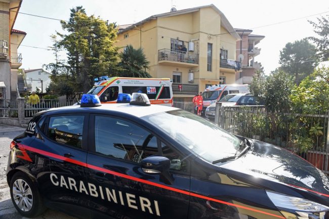 esplosione-pentola-via-carducci-vdf-118-trodica-morrovalle-FDM-4-650x434