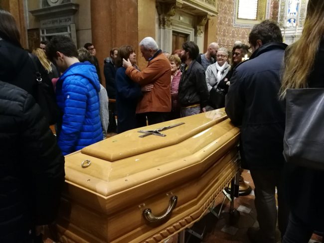 funerale-giustozzi12-650x488
