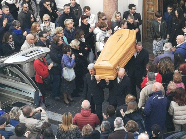 funerale-giustozzi8-650x488