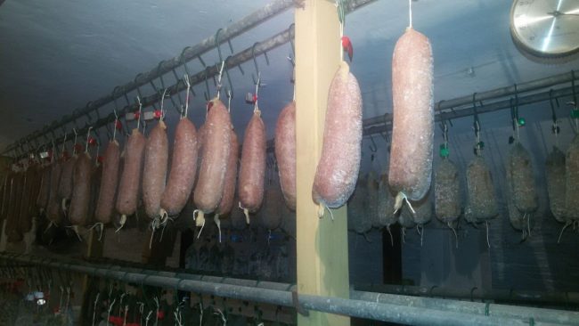 kim-cingoli-norcineria-corea-salumi-5-650x366