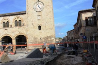 lavori-centro-storico-montelupone-1-325x217