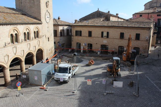 lavori-centro-storico-montelupone-5-650x433