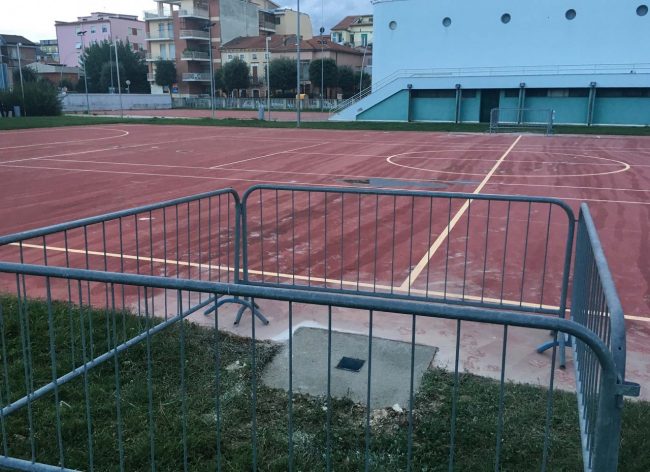lavori-nuovo-campo-basket-bussole-casa-del-balilla-civitanova-2-650x472