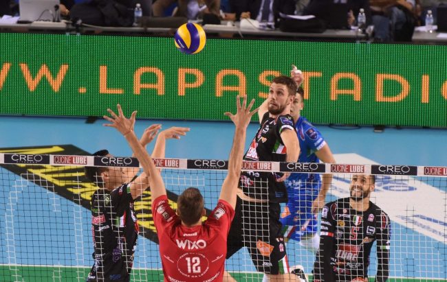 lube-volley-vixo-piacenza-civitanova-FDM-1-650x411
