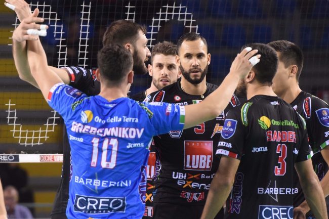 lube-volley-vixo-piacenza-civitanova-FDM-2-650x433
