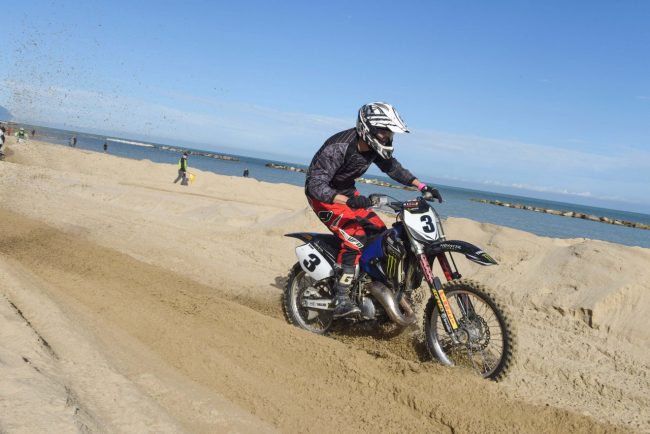 motocross-on-the-beach-spiaggia-civitanova-FDM-11-650x434