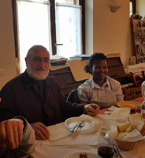 pranzo-di-beneficenza-19-597x650