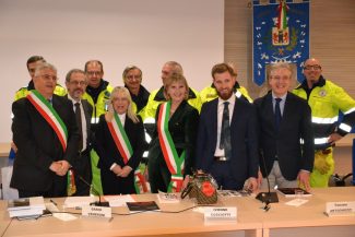 san-severino-consegna-aiuti-martesana-1-325x217