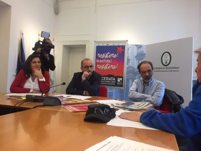 Conferenza_Stampa_Resistere_02-650x488