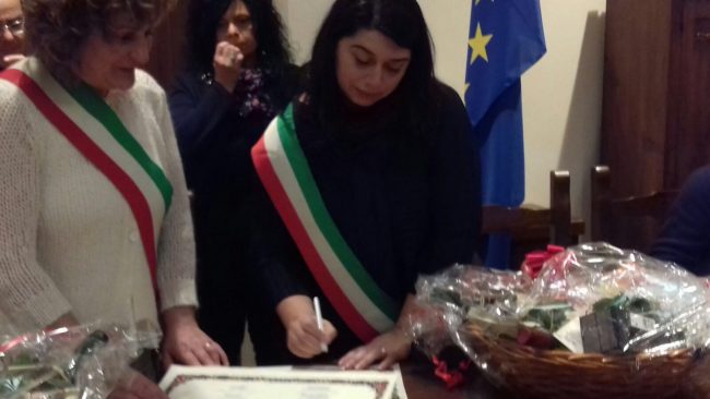 GEMELLAGGIO-FIRMA-PRIORETTI-IMG_0054-1-650x366