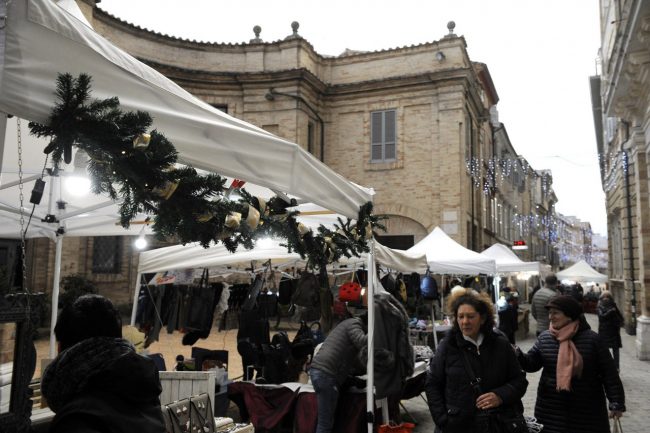 MercatiniNatale_FF-2-650x433