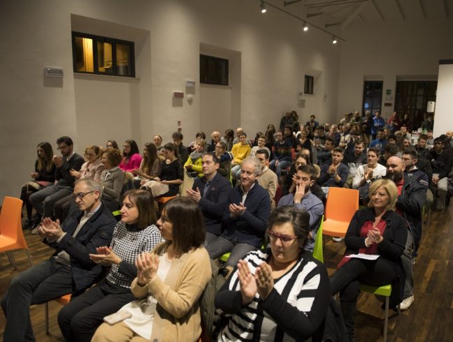 PUBBLICO