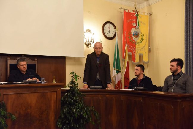 accensione-albero-gemellaggio-esine-civitanova-FDM-3-650x434