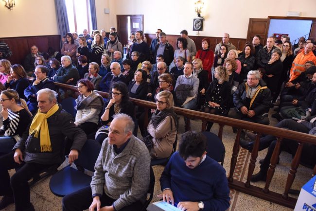amministrazione-saluta-dipendenti-civitanova-FDM-1-650x434