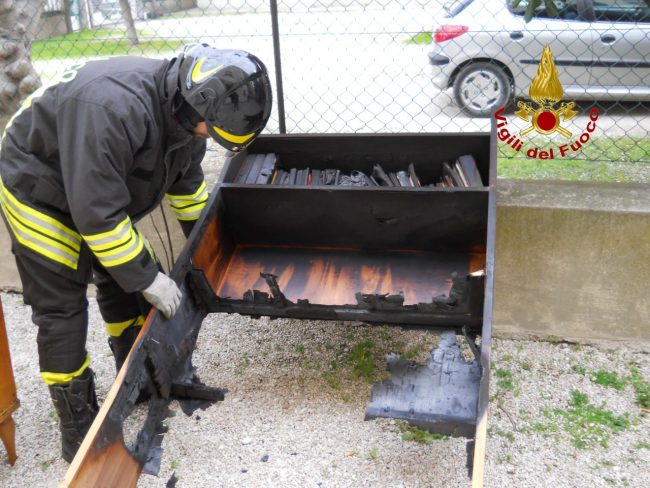 appartamento-fuoco-civitanova-1-650x488