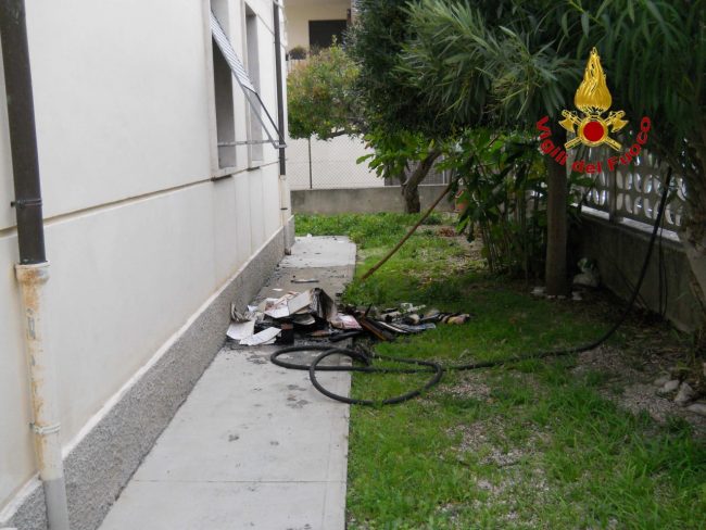 appartamento-fuoco-civitanova-2-650x488