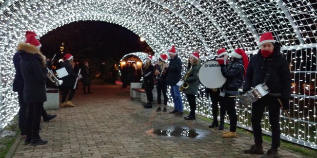 castelrai-luce-natale-1-650x325