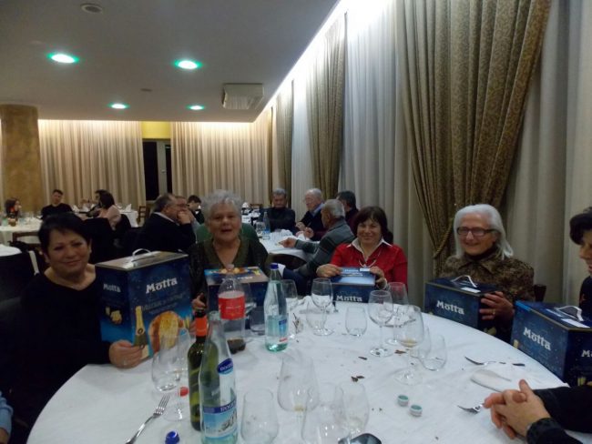 cena_proloco_villa_potenza_natale_17-2-1-650x488