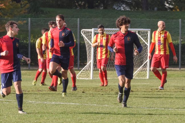 civitanovese-vigor-montecosaro-esultanza-calcio-FDM-1-650x434