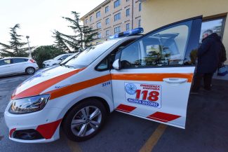 donazione-automedica-118-giammario-fratini-civitanova-FDM-4-325x217