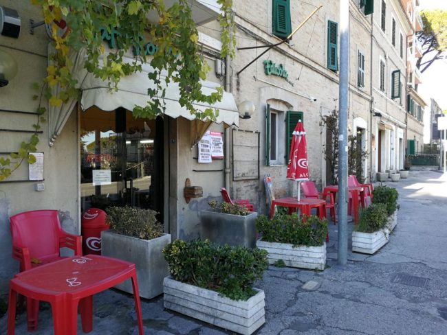 furto-bar-roma-1-650x488