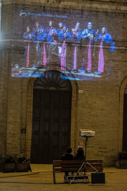 gospel-lauro-rossi-macerata-banca-23-433x650