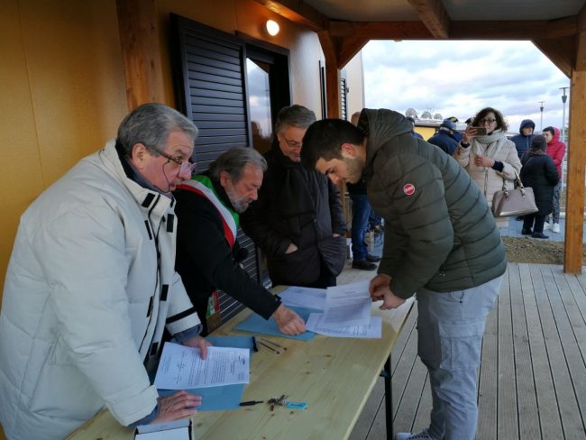 gualdo-consegna-sae-4-650x488
