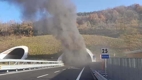 incendio-galleria-serravalle