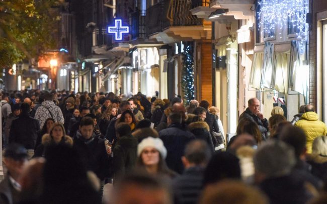 natale-luminarie-villaggio-civitanova-8-dicembre-FDM-19-650x406