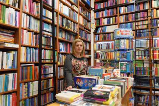 sabina-mogliani-libreria-ranieri-civitanova-3-325x217