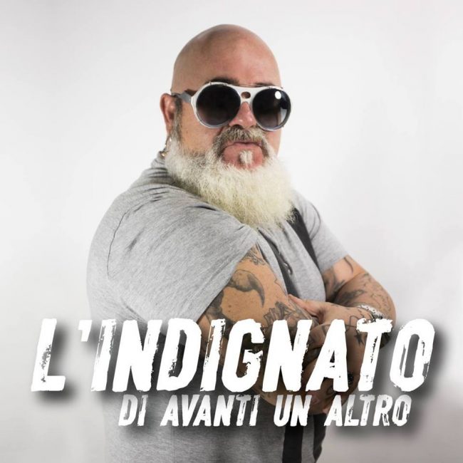 LO-CASCIO-INDIGNATO